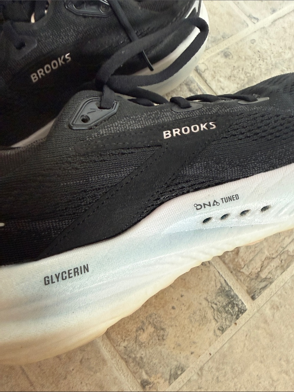 Brooks Women's Glycerin 22 Neutral Running Shoes | Size 9 | Pre-owned - Picture 2 of 9